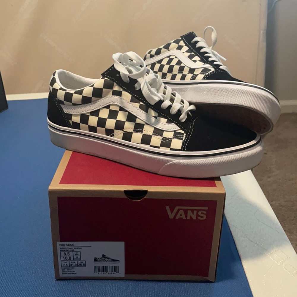 Old skool checkered vans
